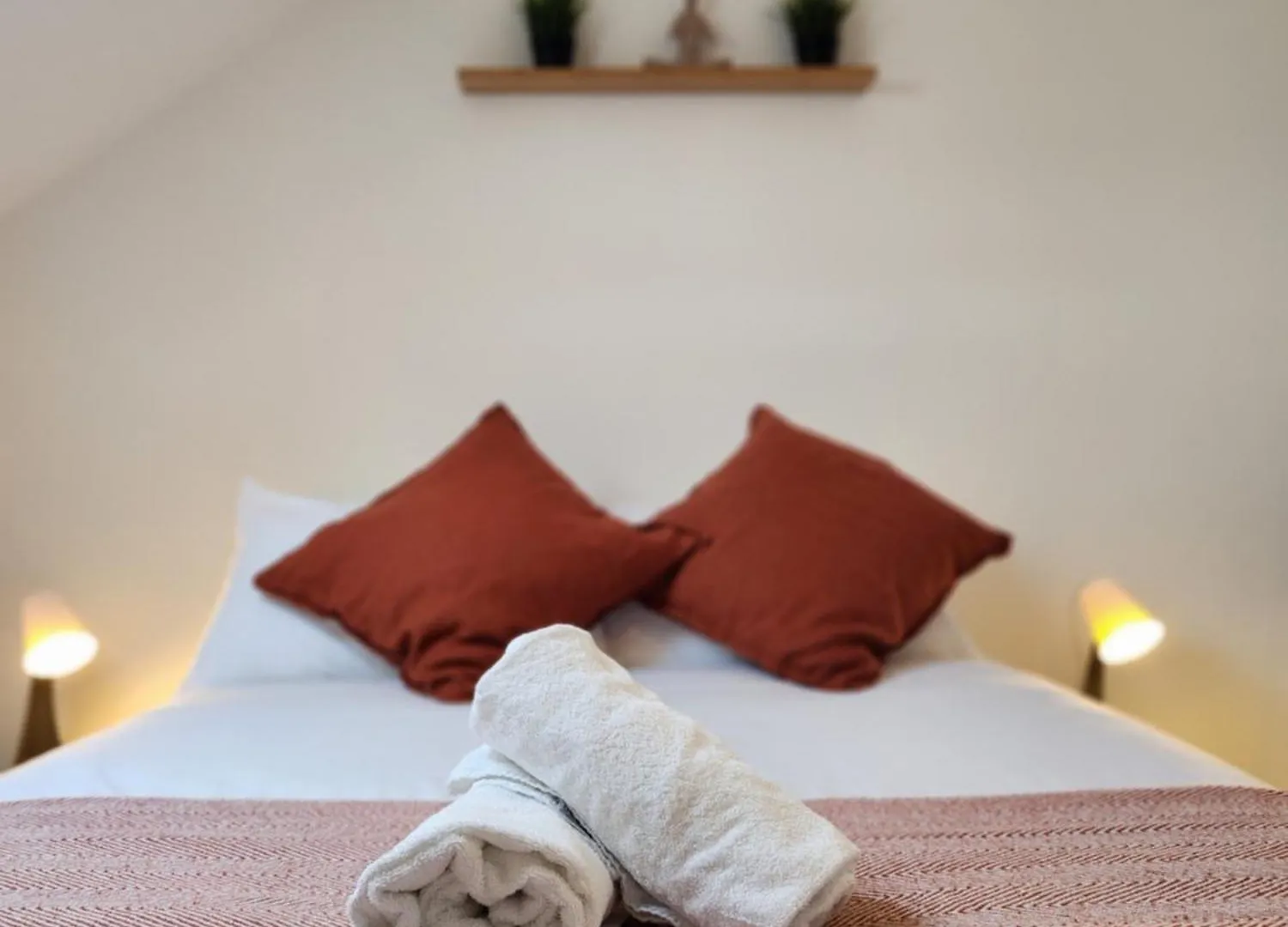 Supervalue Suite 4 - Fast Wifi, Hotel Linen, Keyless Entry, City Only 10 Mins - By Property Promise Cardiff 0*,  United Kingdom